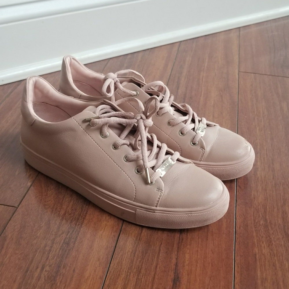 IDEOLOGY Blush pink sneakers